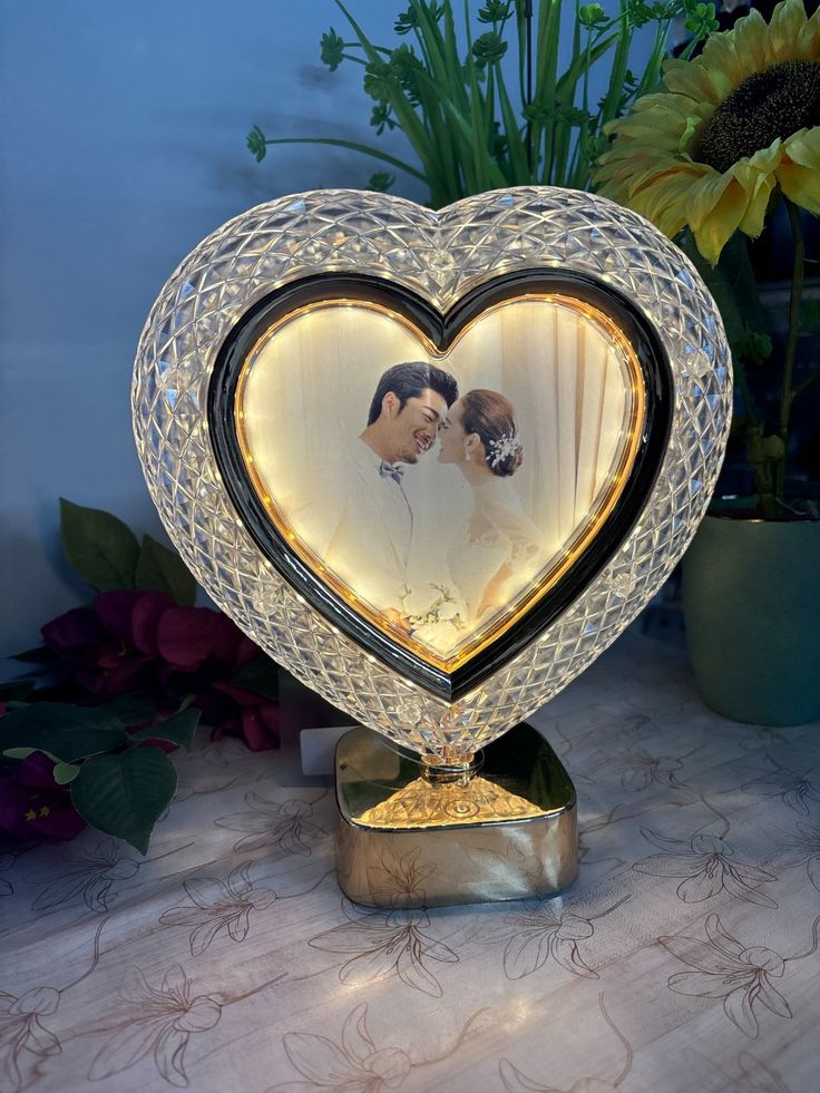 HEART SHAPE CRYSTAL LED FRAME