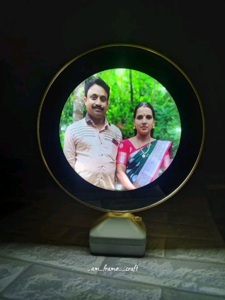 CIRCLE LED FRAME