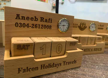LIFE-TIME CALENDAR CUSTOMIZED WITH CLOCK